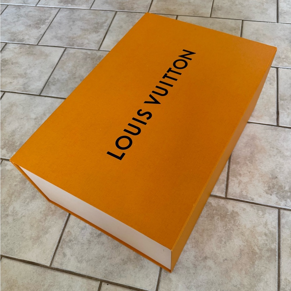 Large Louis Vuitton Magnetic Signature Orange Box
